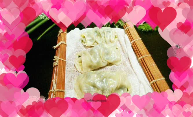 Chives and egg rolls