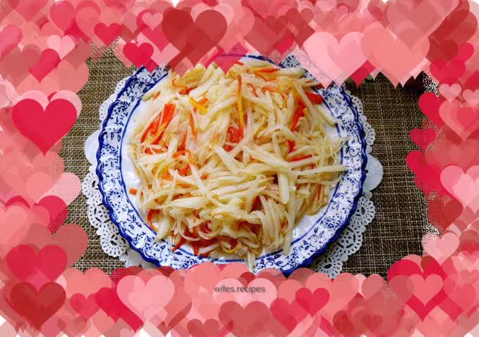 Stir-fried carrots and shredded potatoes