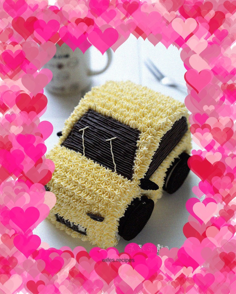 Small and exquisite car cake