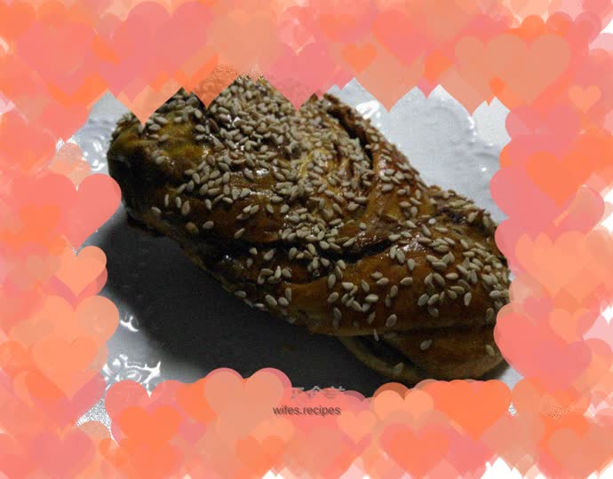 Fancy braided bean paste bread
