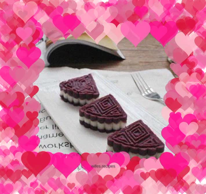Healthy purple sweet potato and yam cake