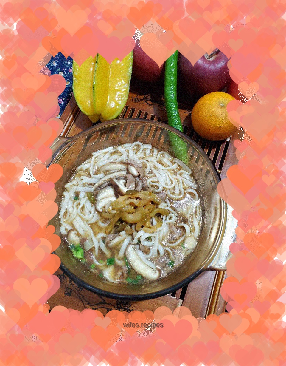 Mushroom and Shredded Pork Mustard Noodles