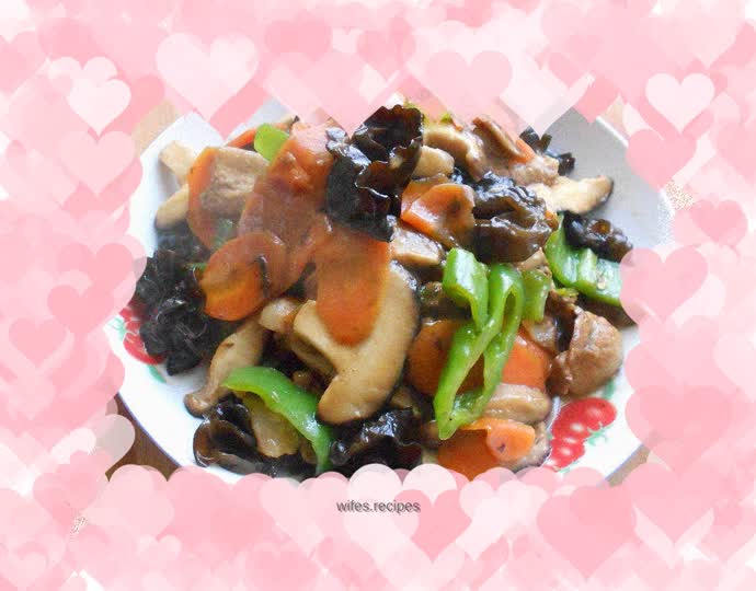 Stir-fried pork slices with mushrooms and fungus