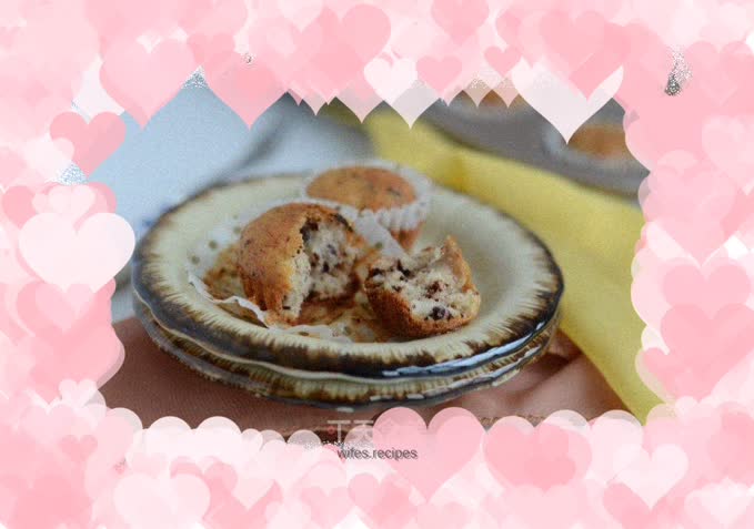 Mini Banana Dark Chocolate Muffins