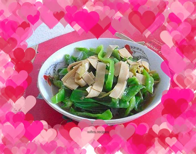 Thousands of peppercorns