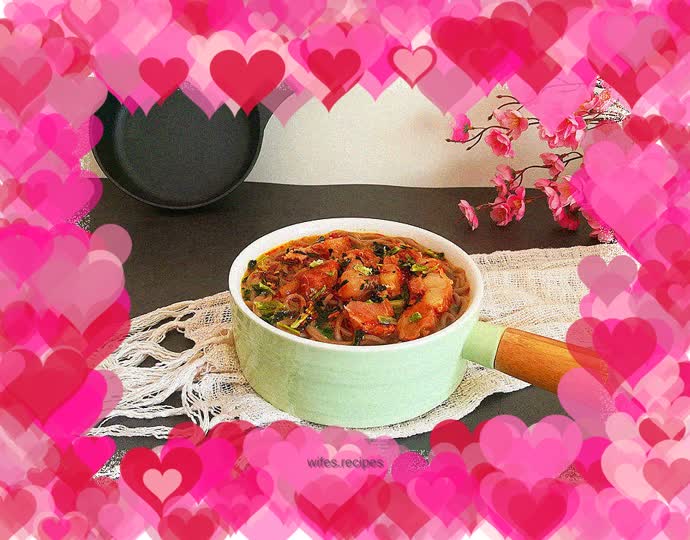 Hot and sour pork bone noodles