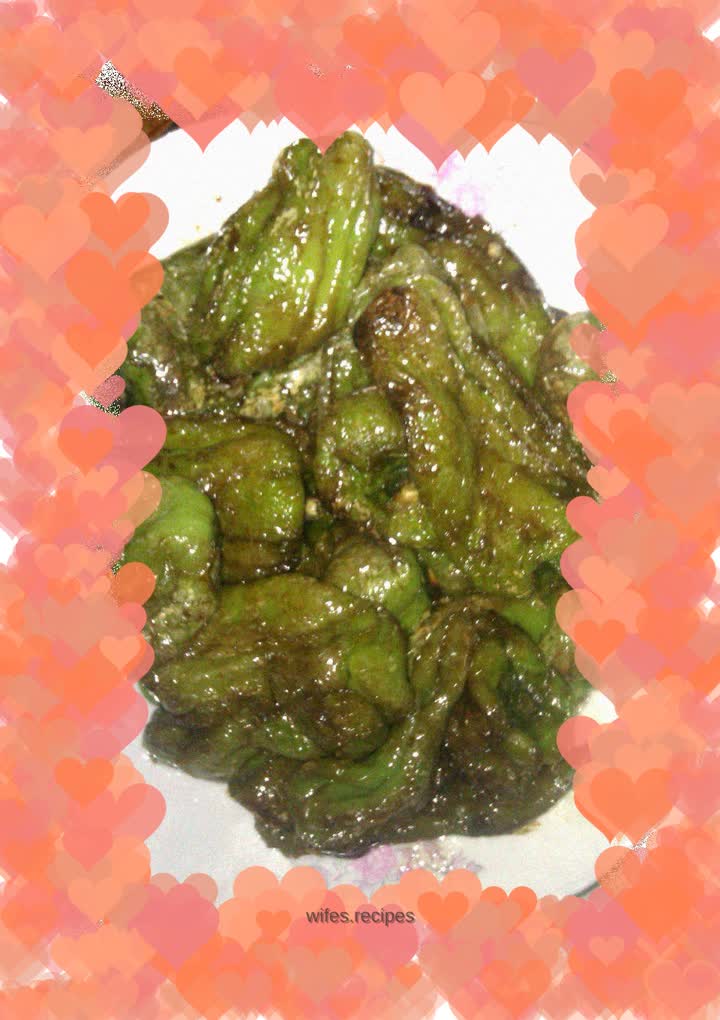 Tiger skin green pepper