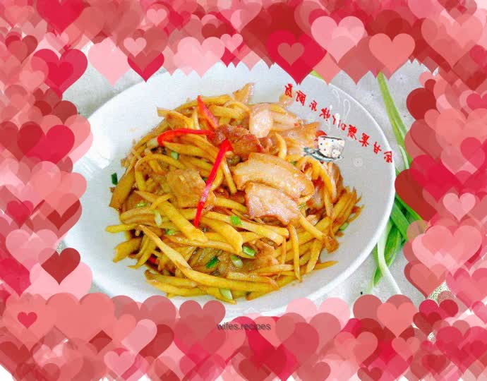 Stir-fried pork slices with wild rice