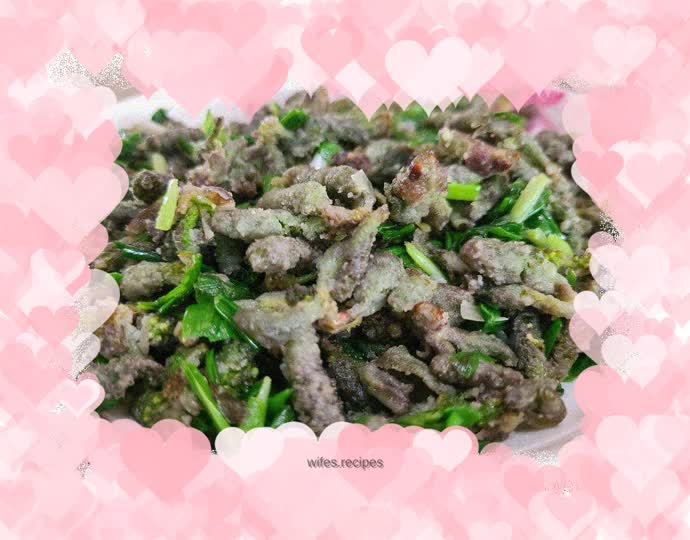 Steamed wolfberry ears