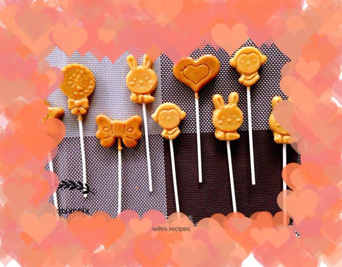 Peanut Toffee Lollipops