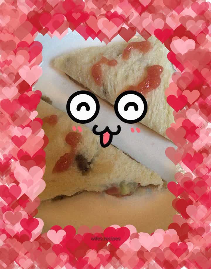 Egg, Cucumber, Ham and Applesauce Sandwich