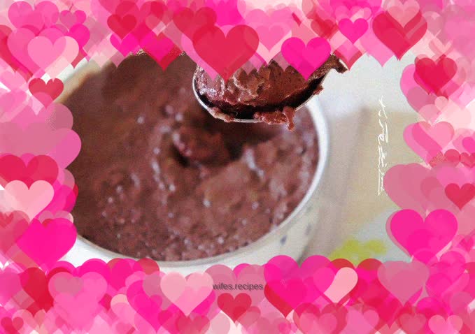 Steamed pig blood soup