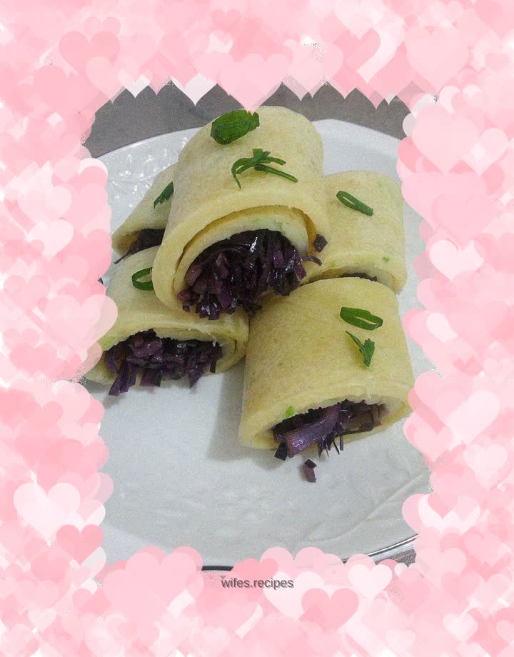 Spicy rolled purple cabbage
