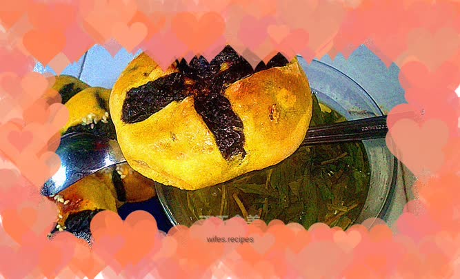 Black rice and bean paste pumpkin bread