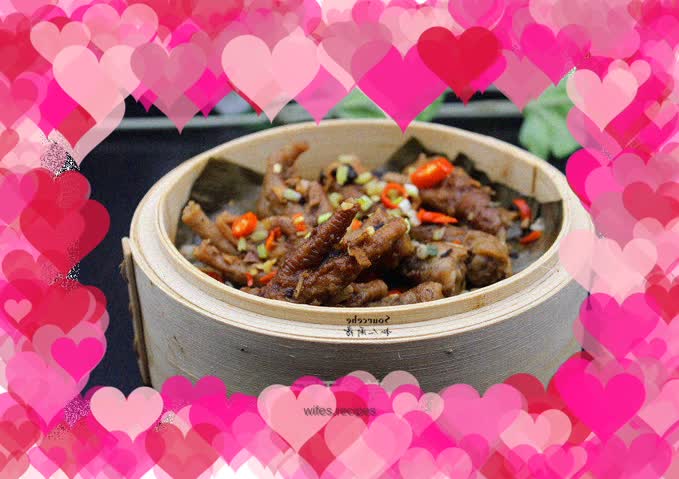 Appetizing Steamed Chicken Feet
