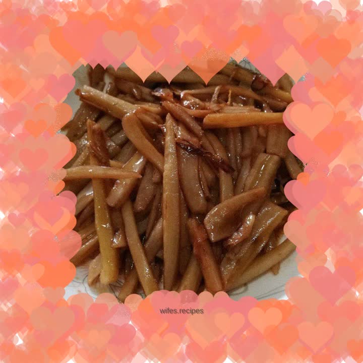 Shredded lotus root in tomato sauce