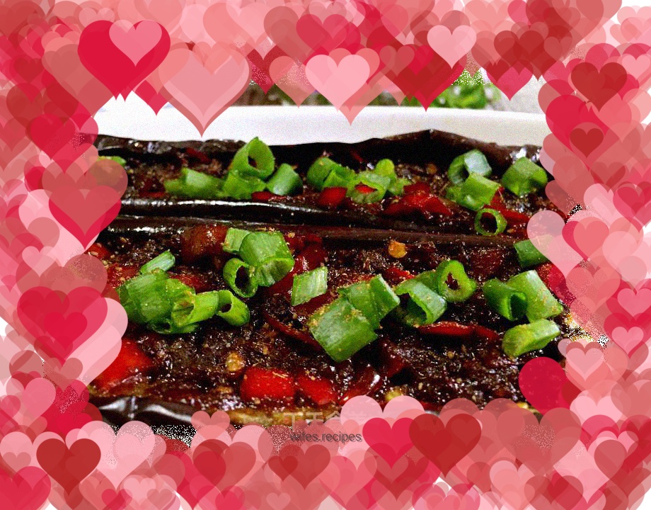 Microwave roasted eggplant with cumin and chopped pepper