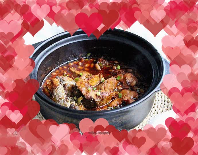 Stewed herring with peanuts