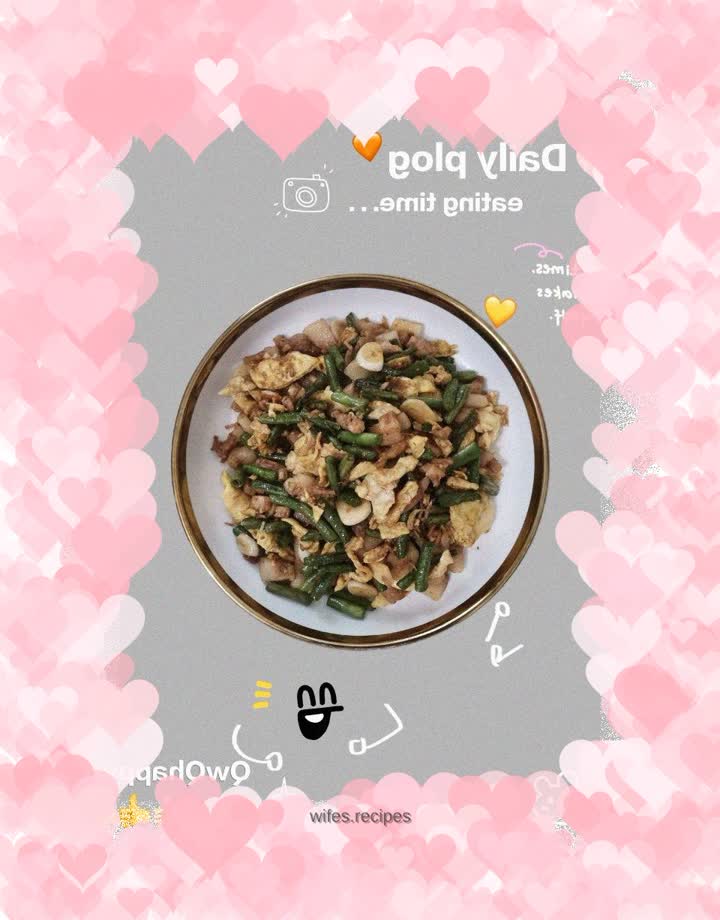 Stir-fried cowpeas with diced eggs and meat