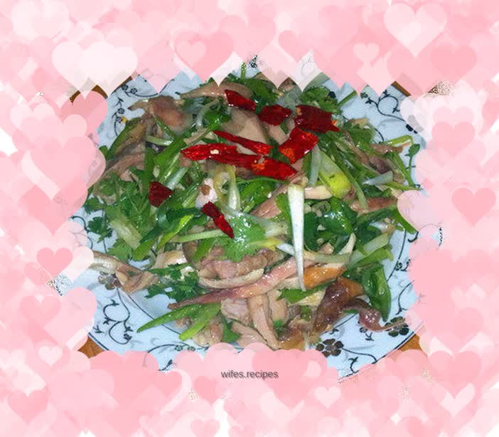 Stir-fried shredded chicken