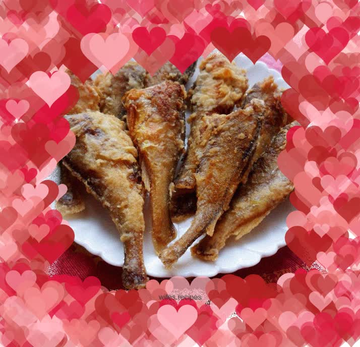 Fried crucian carp