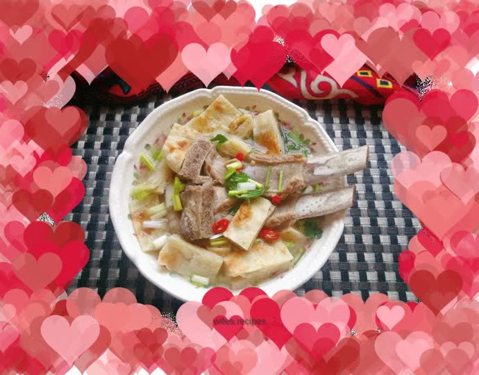 Lamb chops in soup with sesame seed cakes