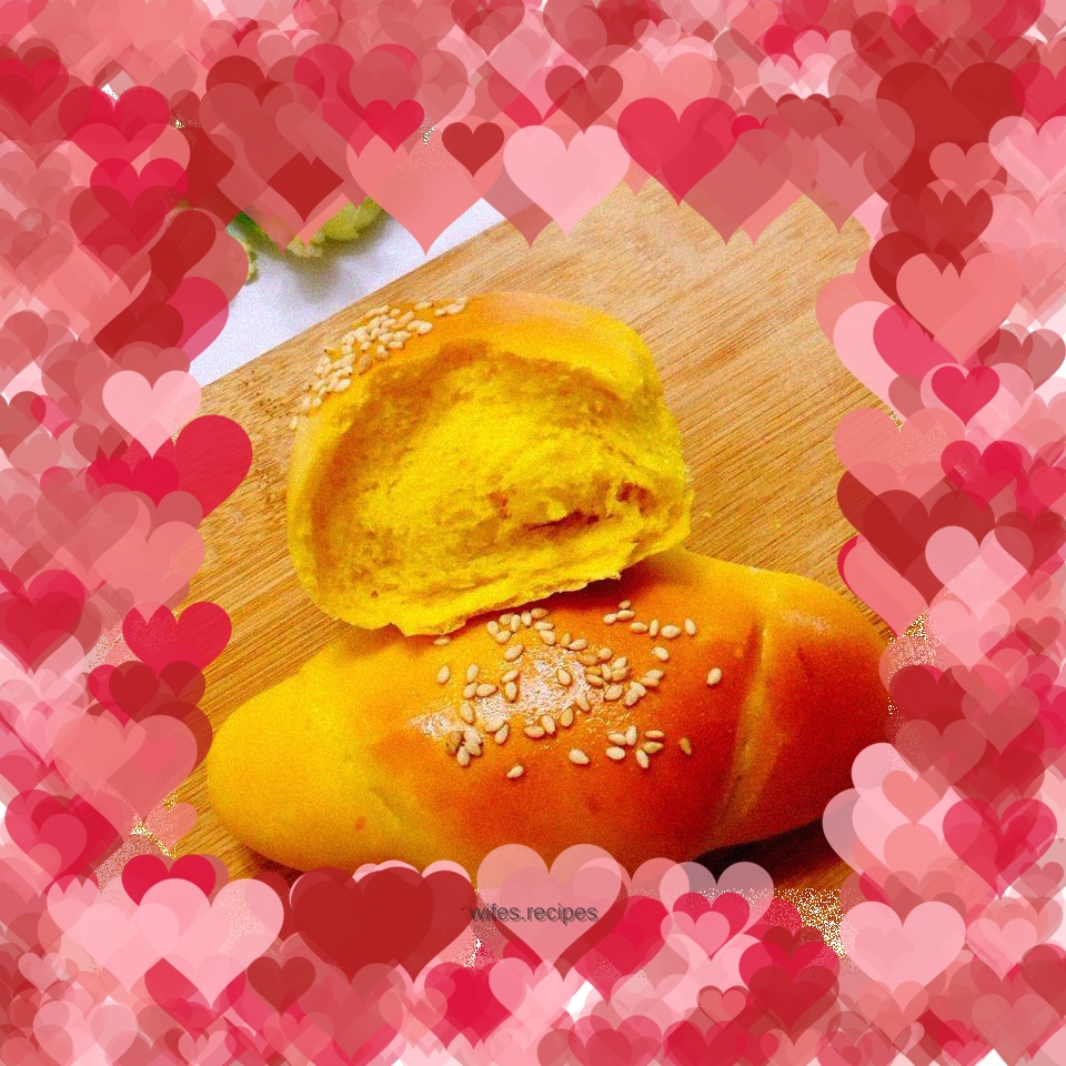 Pumpkin sesame bread – natural colors kneaded into the dough