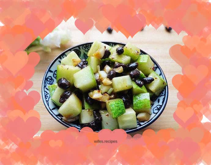 Cucumber mixed with black bean sauce