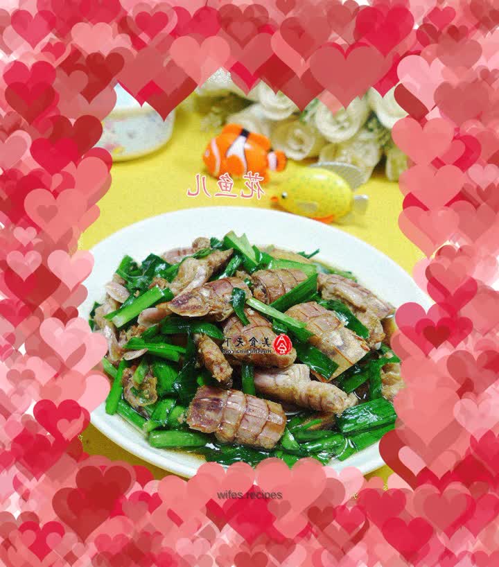 Stir-fried mantis shrimp with leeks