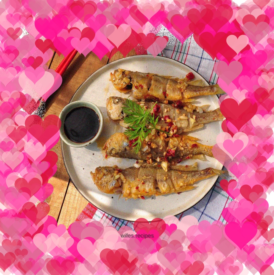 Crispy yellow croaker