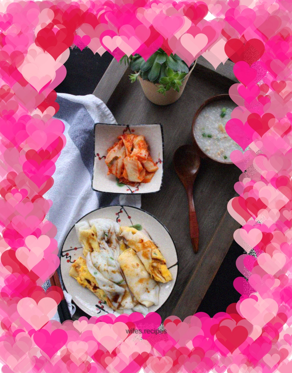 Homemade egg rice roll