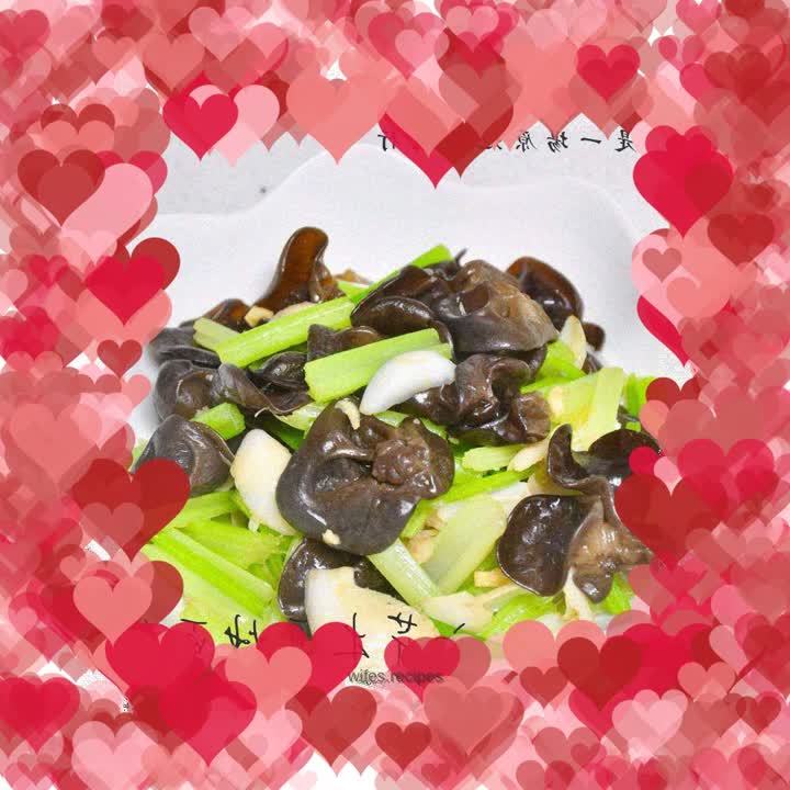 Stir-fried lily with celery and fungus