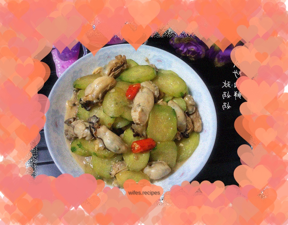 Stir-fried seafood with cucumber