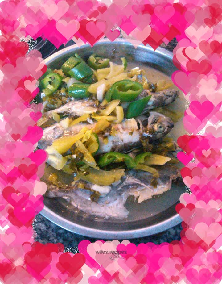 Braised fish with pickled cabbage