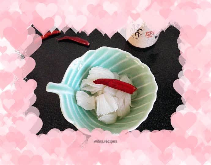 Sweet and sour white radish