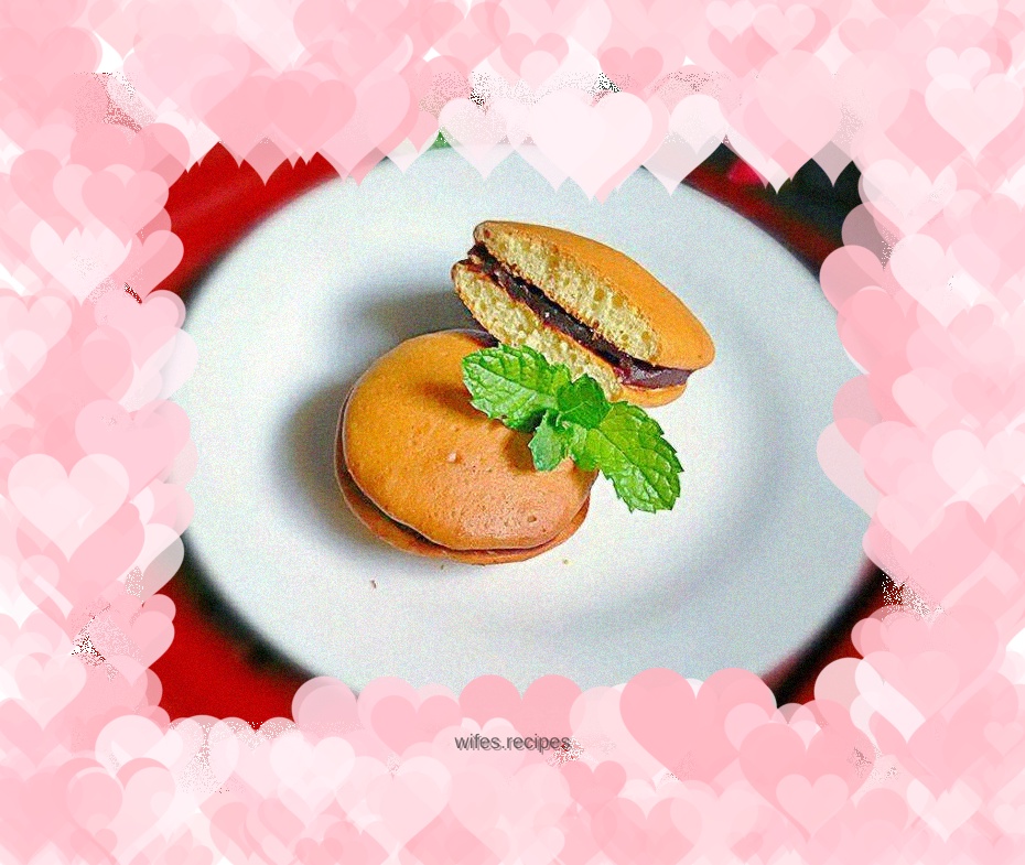 Red bean paste sandwich biscuits