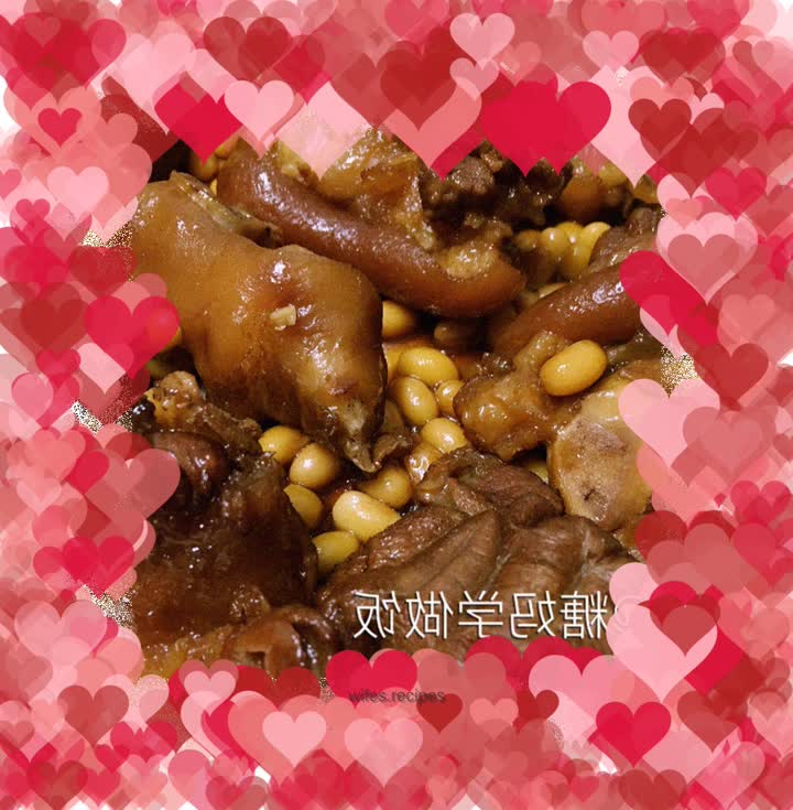 Braised pork trotters with soybeans