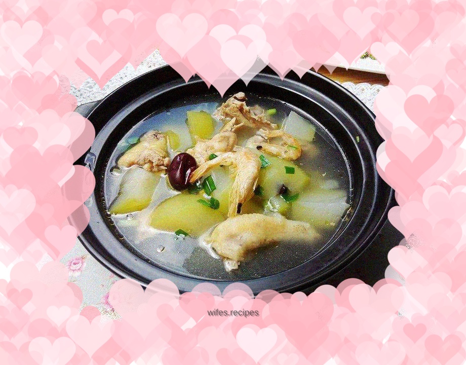 Dried shrimp and courgette chicken soup