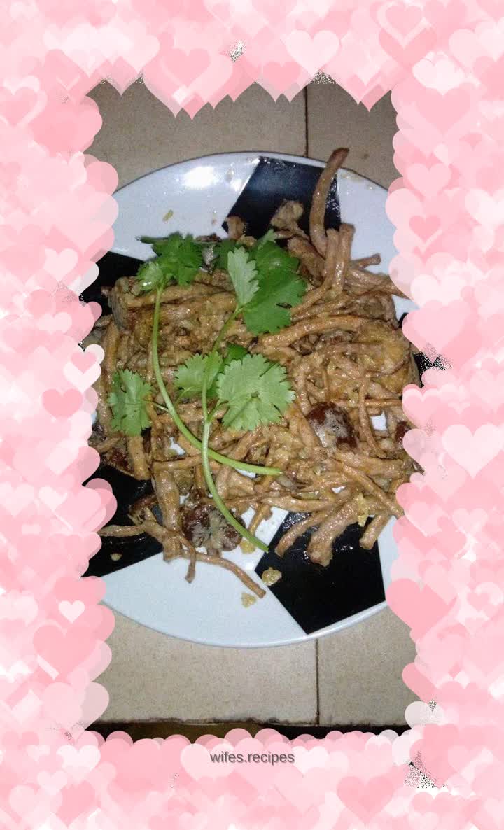 Baked Tea Tree Mushroom with Salted Egg Yolk