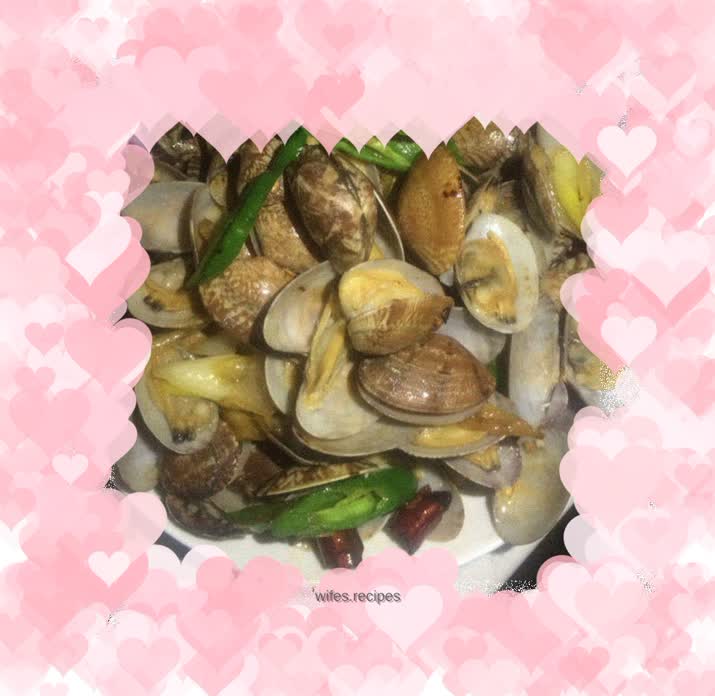 Popped clams with green onions