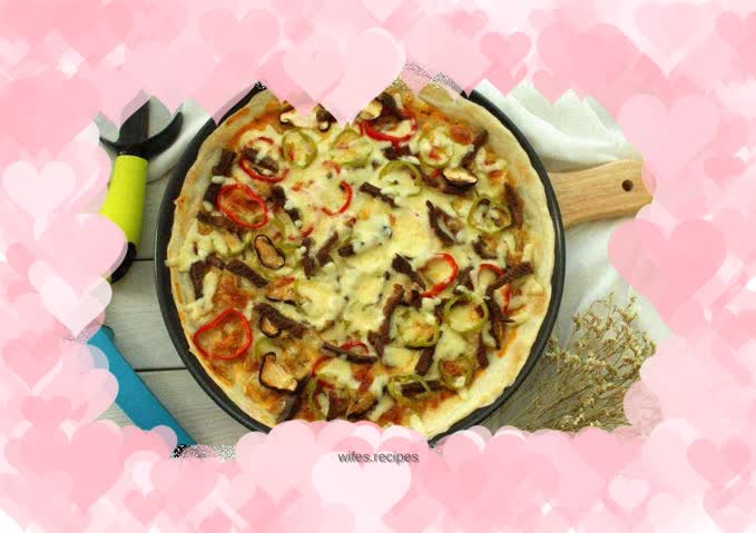 Thin Crispy Spicy Beef Pizza