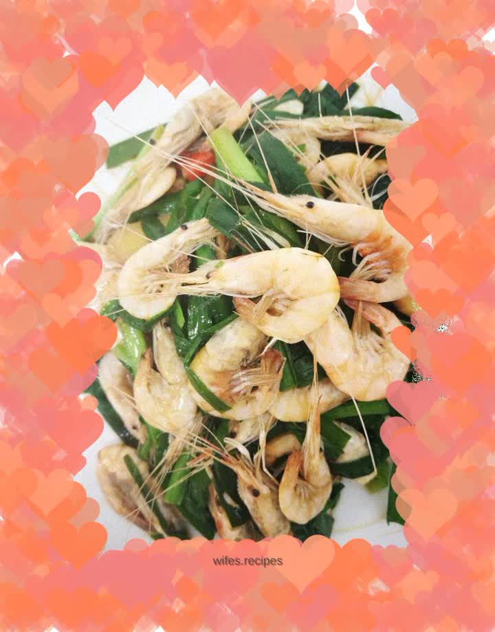 Chives and river shrimps