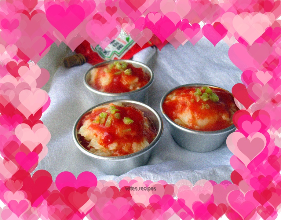 Mashed Potatoes with Tomato Sauce