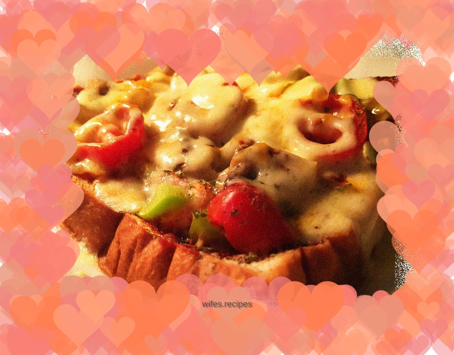 Super Simple Microwave Toast Pizza