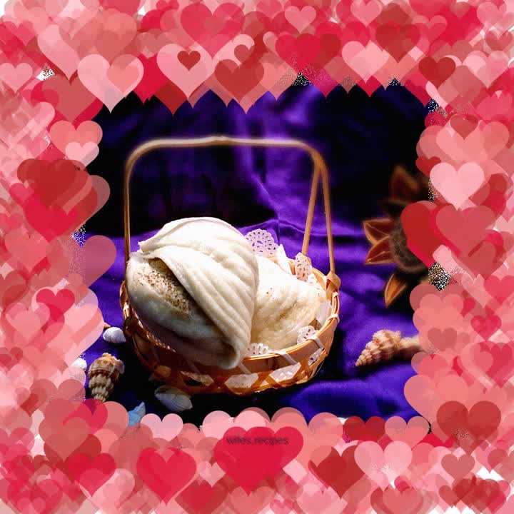 Shell black sesame flower roll