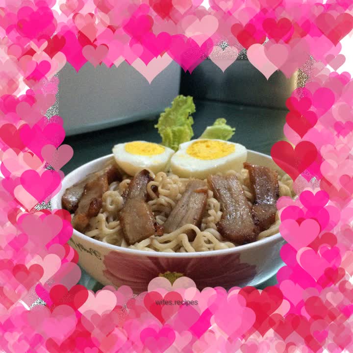 Barbecued Pork Egg Noodles