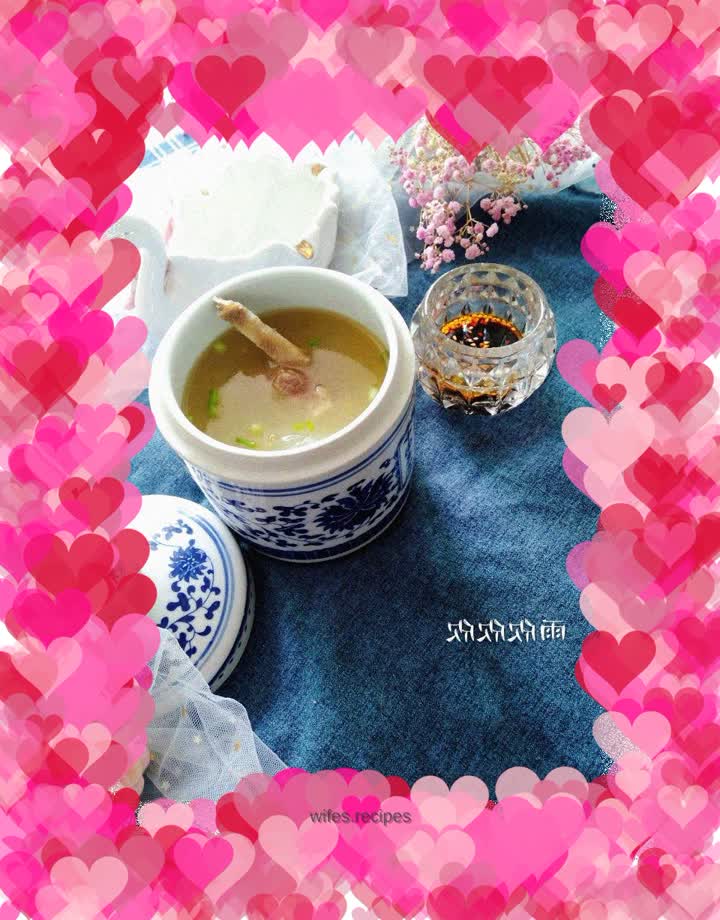 Nourishing beef bone soup