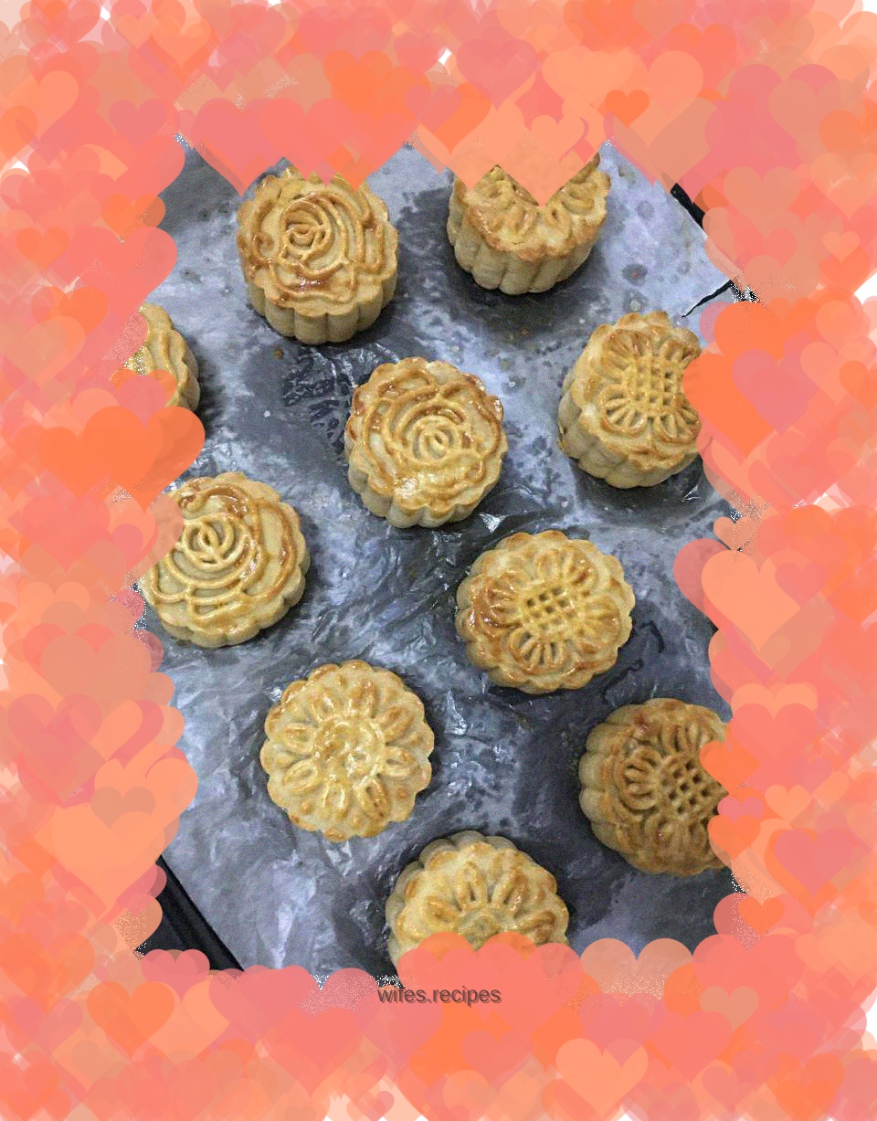 Lotus Seed Mooncake