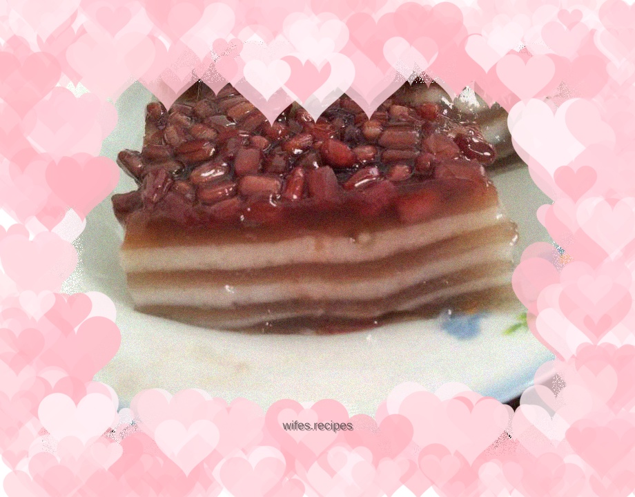 Red bean and coconut milk water chestnut cake