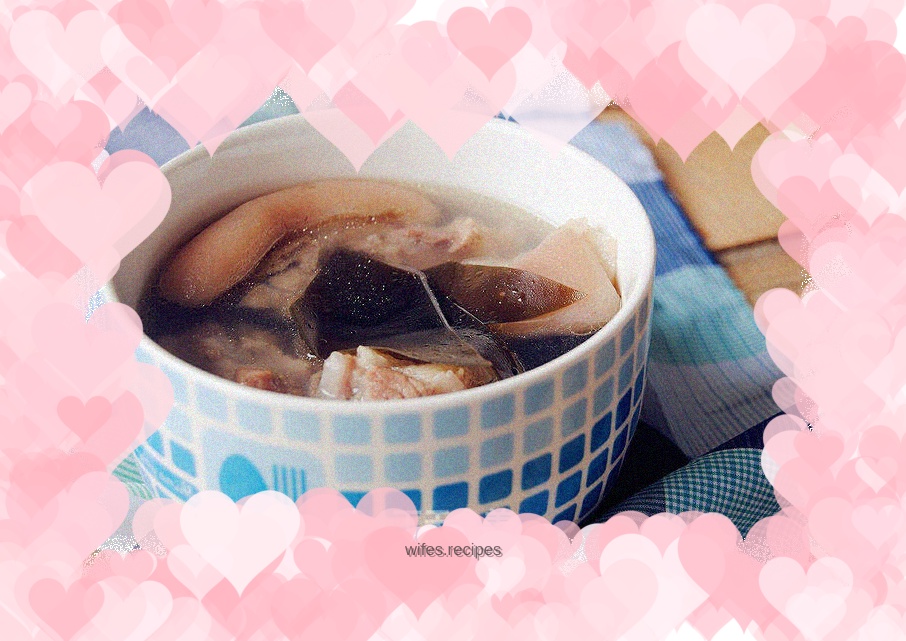 Seaweed and Pig’s Trotter Soup